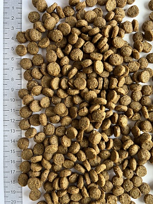 URBAN TRAMP-Полнорационный гипоаллергенный сухой корм HOLISTIC класса c кроликом для стерилизованных кошек и кастрированных котов
